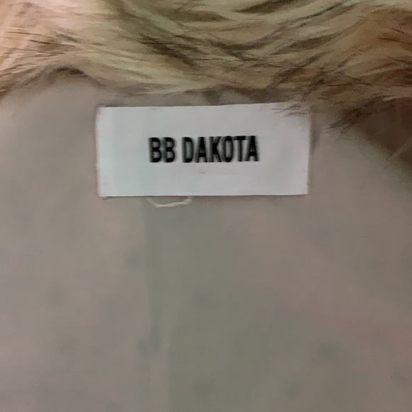 BB Dakota faux fur vest size M - Picture 3 of 7